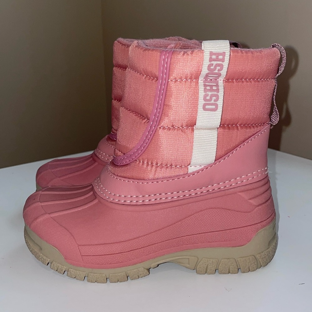 OshKosh Girls’ Snow Boots - Size 8 - Pink - Brand New with Insulated Design